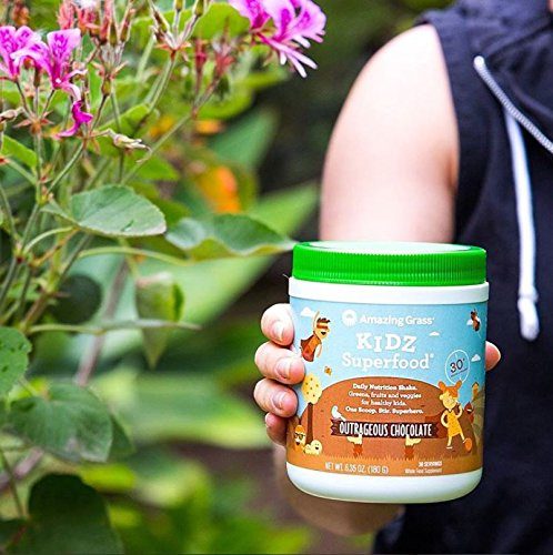 Amazing Grass, Kidz Superfood, Outrageous Chocolate, 30 Servings, 6.35 Oz, Greens, Fruits, Veggies, Probiotics, Organic Wheat Grass, Organic Carrot, Spinach, Broccoli, Vitamin A Supplement Amazing Grass 